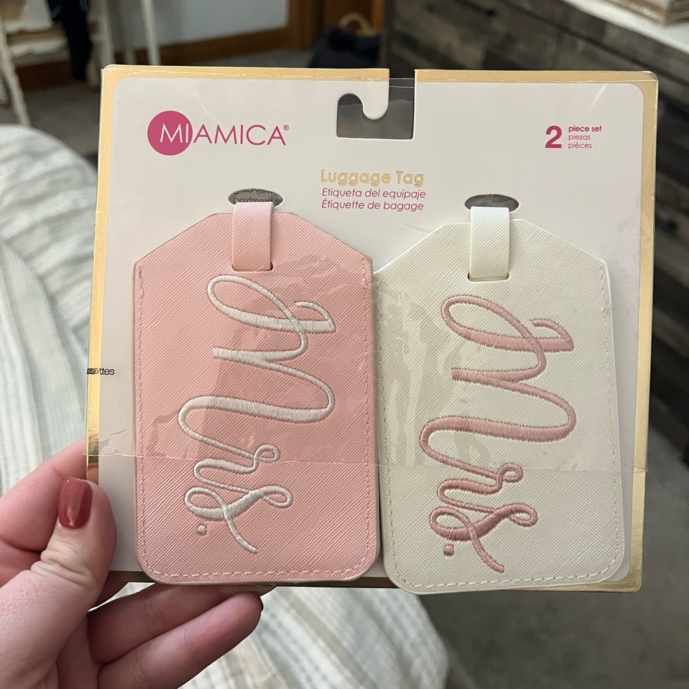 Luggage tags